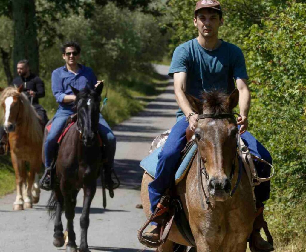 Horseback-Riding-Exploring aperitivo-horseback-countryside-tuscany